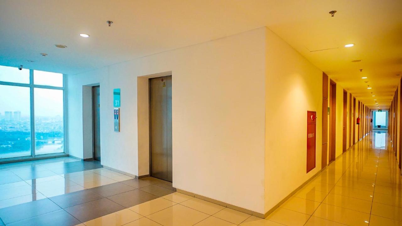 Ventura Room At Treepark City Tangerang Exterior foto