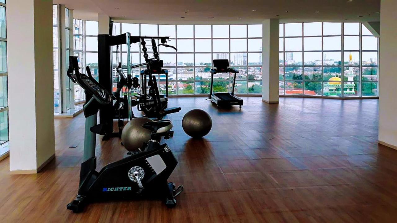 Ventura Room At Treepark City Tangerang Exterior foto